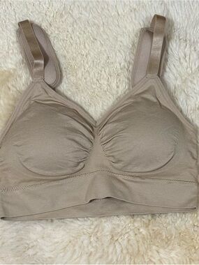 Wireless Stretch Comfort Bra in Taupe